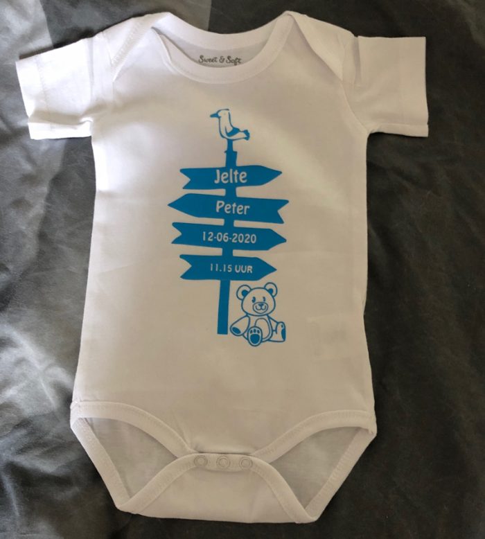 baby romper met naam - geboortekaartje