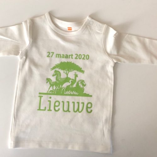 Baby shirtje met eigen naam